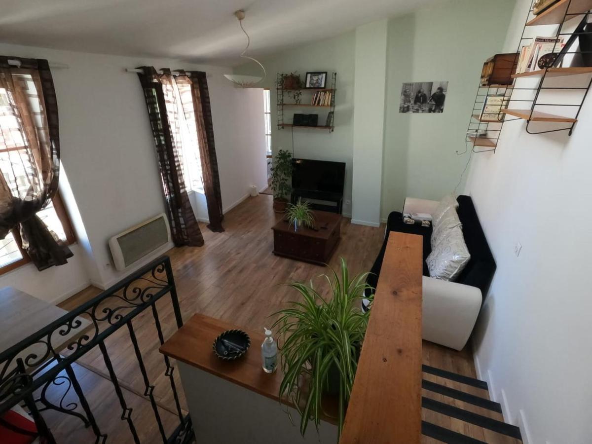 Appartement Chez Ma Petite Reine 1 à Pontoise Extérieur photo