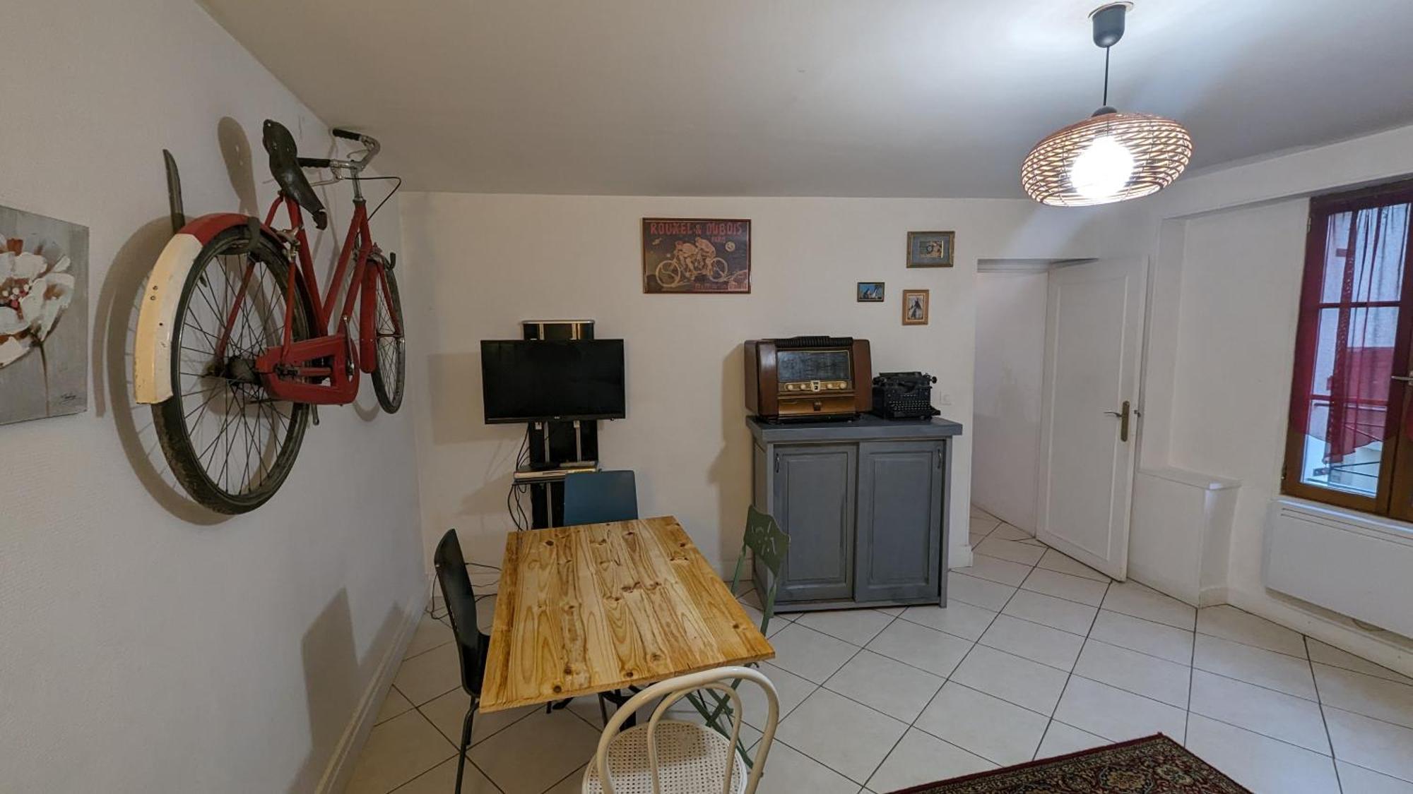 Appartement Chez Ma Petite Reine 1 à Pontoise Extérieur photo