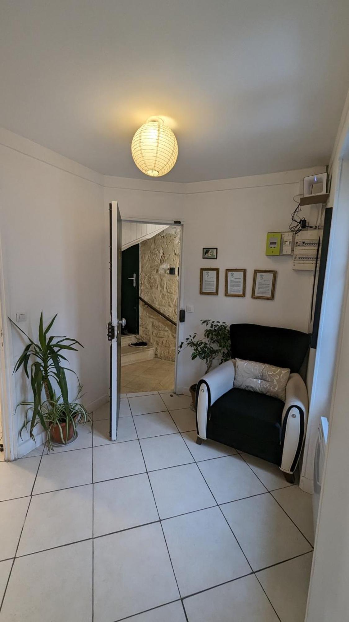 Appartement Chez Ma Petite Reine 1 à Pontoise Extérieur photo