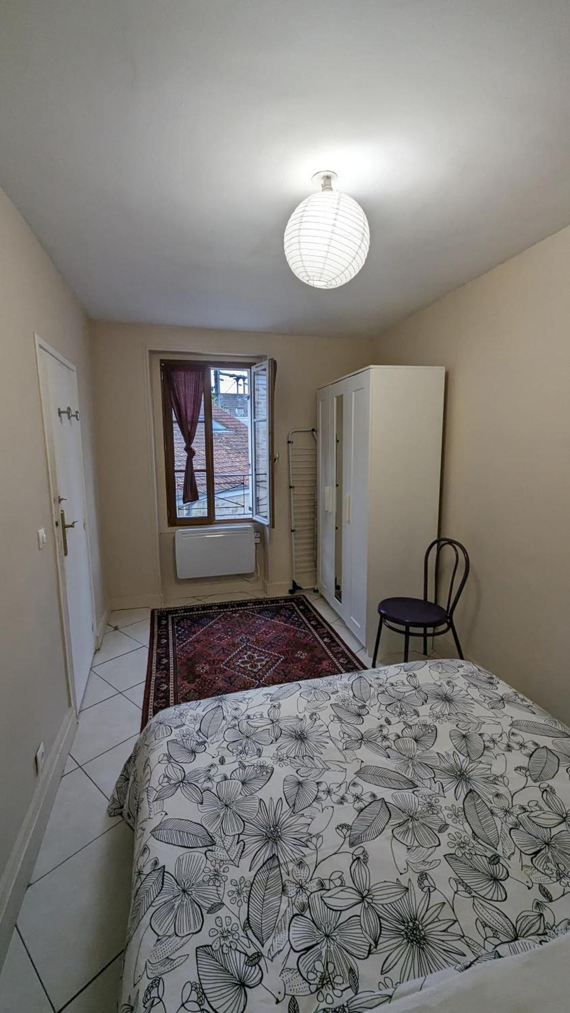 Appartement Chez Ma Petite Reine 1 à Pontoise Extérieur photo