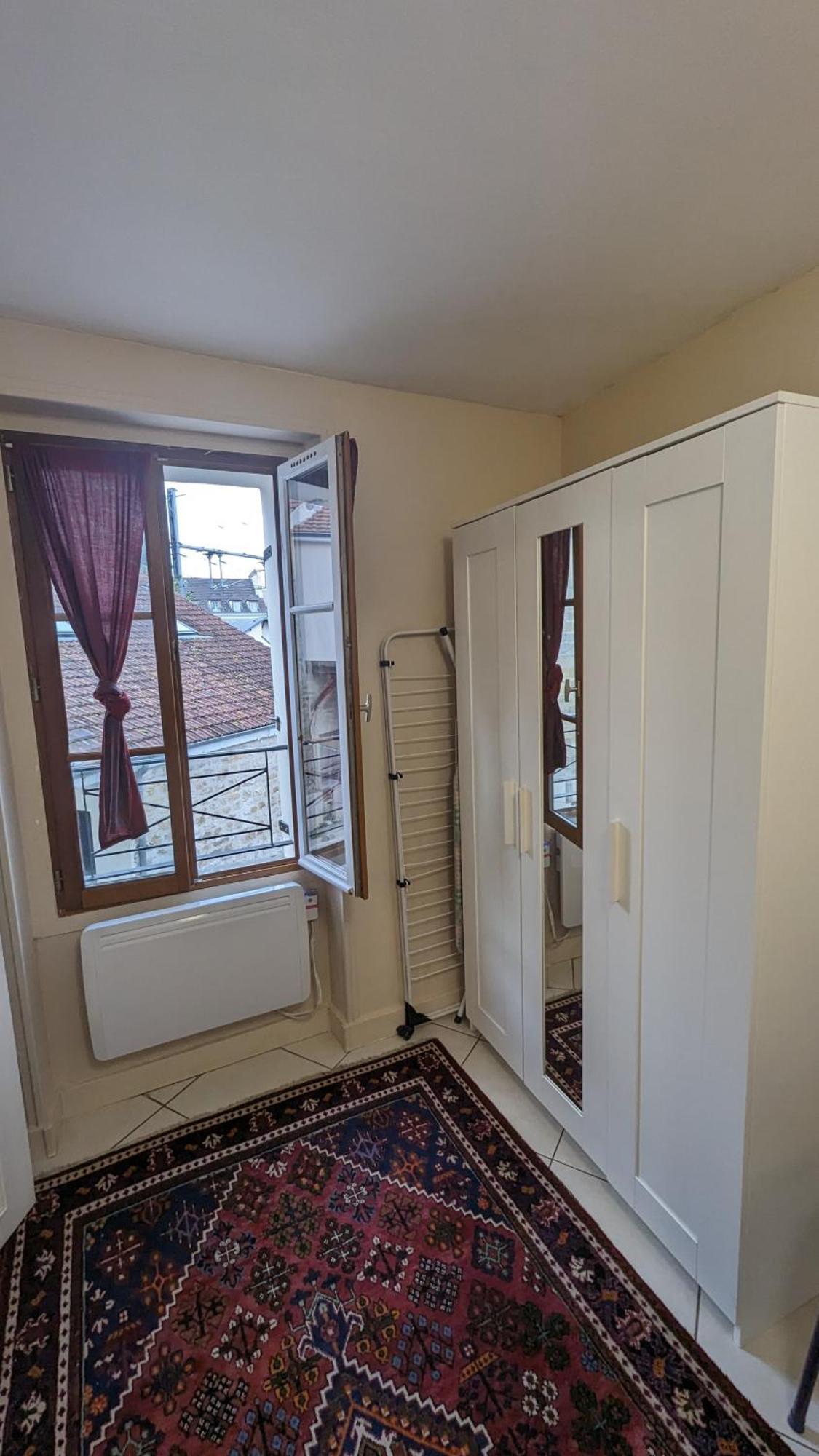 Appartement Chez Ma Petite Reine 1 à Pontoise Extérieur photo