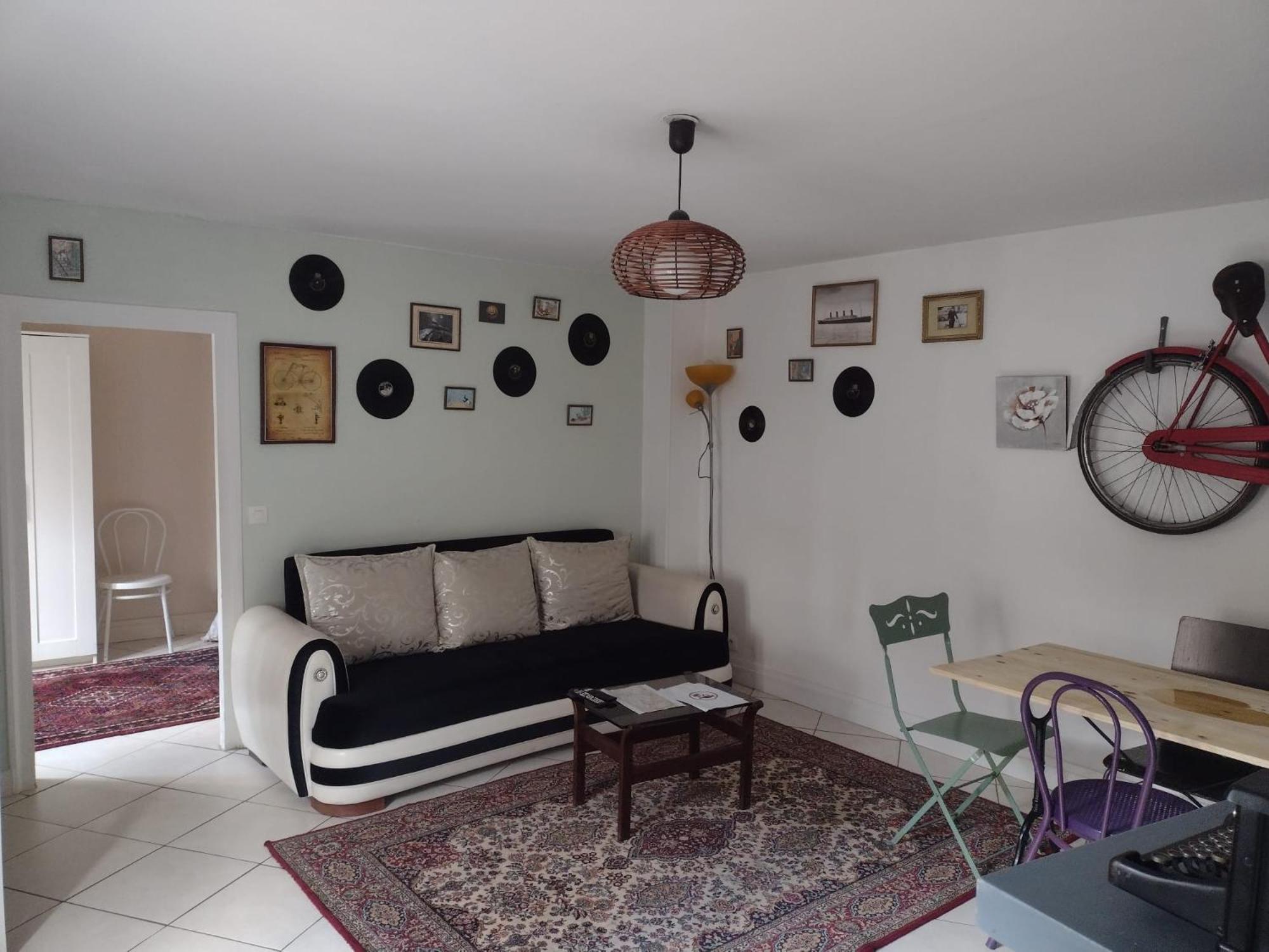 Appartement Chez Ma Petite Reine 1 à Pontoise Extérieur photo