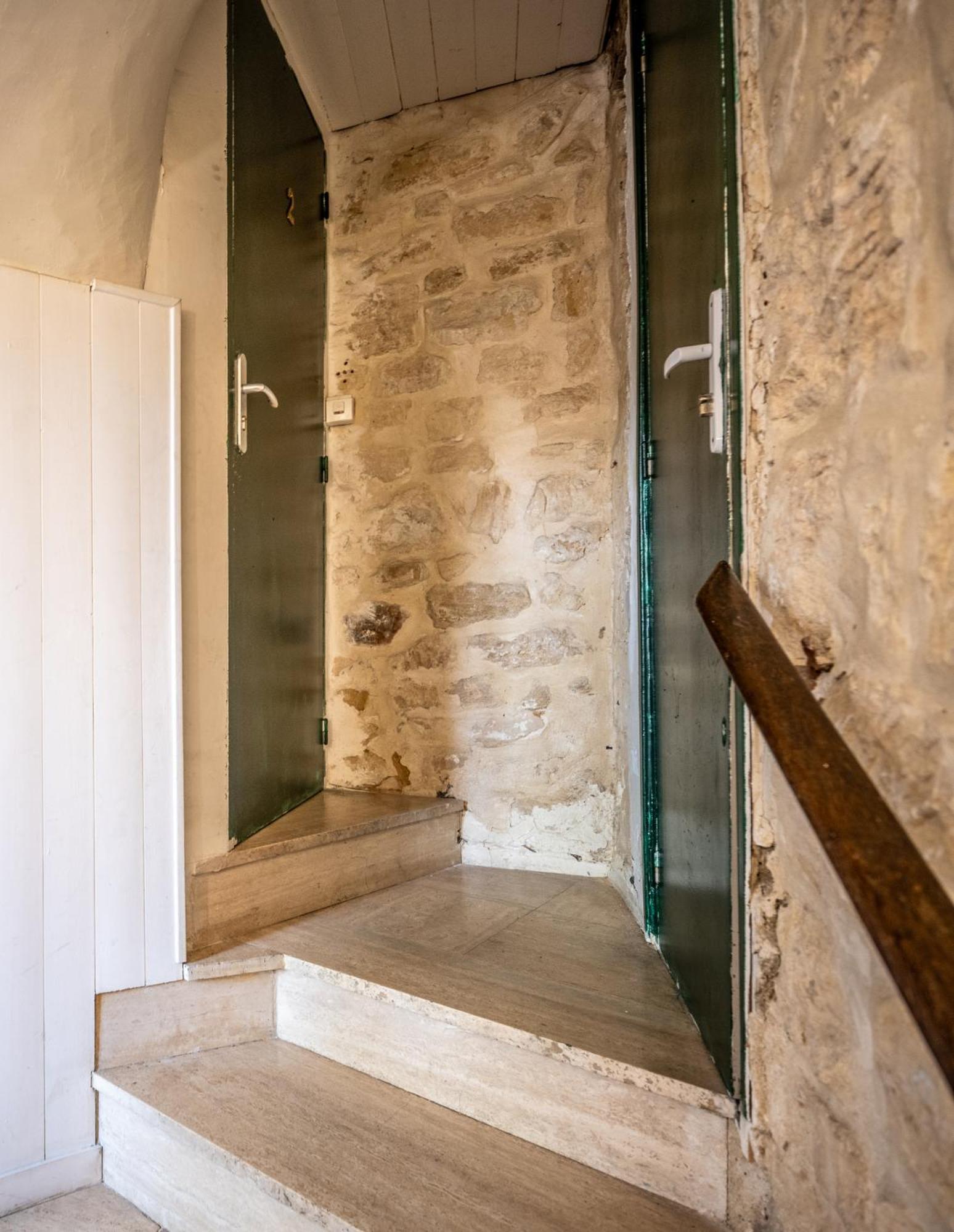 Appartement Chez Ma Petite Reine 1 à Pontoise Extérieur photo