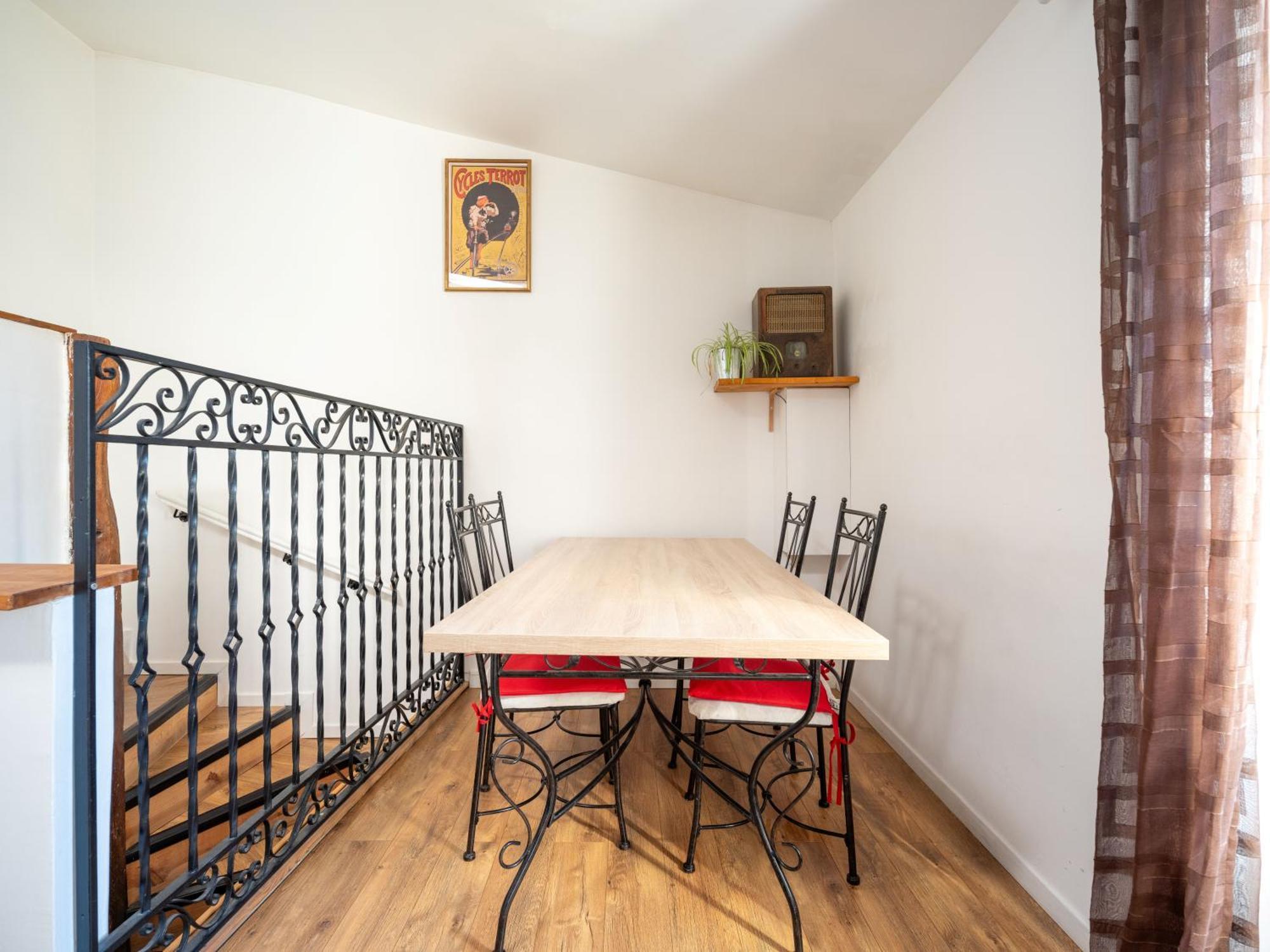 Appartement Chez Ma Petite Reine 1 à Pontoise Extérieur photo